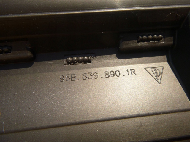 PORSCHE 95B839890 в наличии Черновцы