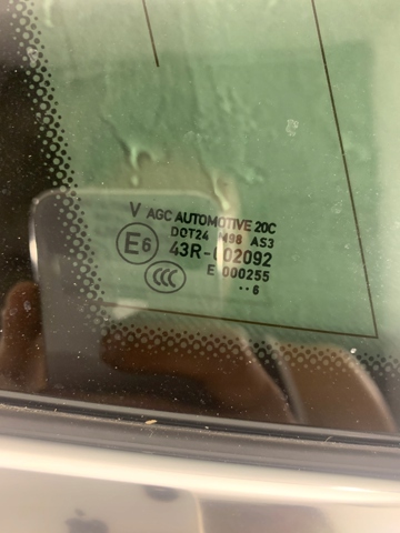 95B845297DB PORSCHE Стекло кузова (багажного отсека) левое купить в Винница