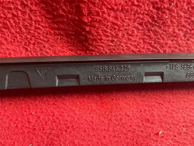 95B845328 PORSCHE купить в Ровно