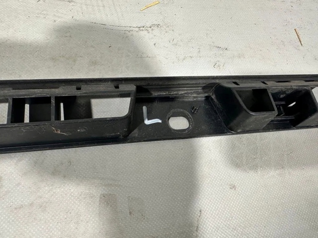 PORSCHE 95B853557A в наличии Киев