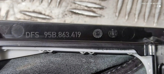 PORSCHE 95B863419 Накладка консоли рычага переключения передач АКПП в наличии Киев