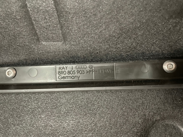 95B863821D PORSCHE купить в Ужгород