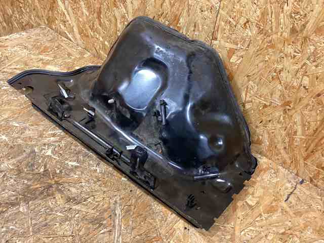 PORSCHE 95B863829A в наличии Украина