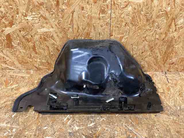PORSCHE 95B863829A в наличии Украина