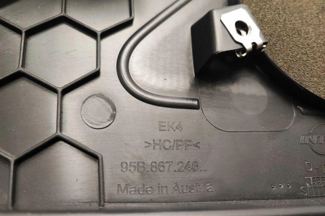 PORSCHE 95B867246 в наличии Сумы