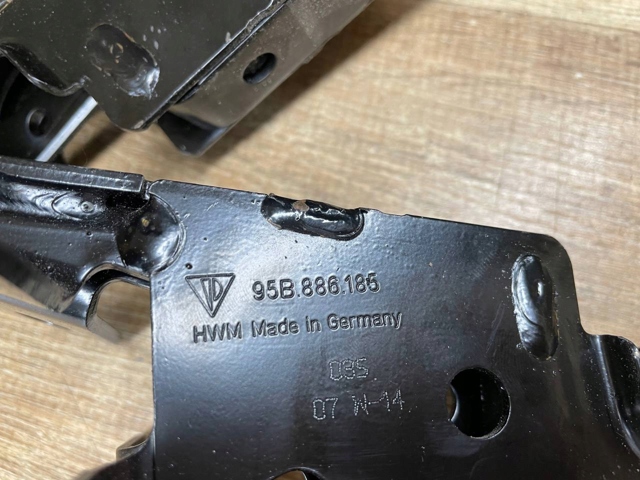 95B886186 PORSCHE купить в Чернигов