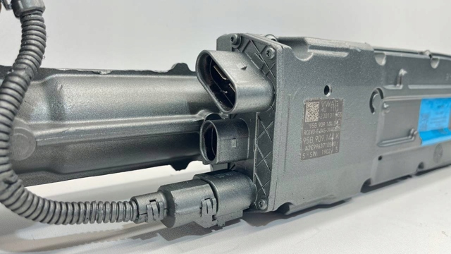 95B909144 PORSCHE купить в Черкассы