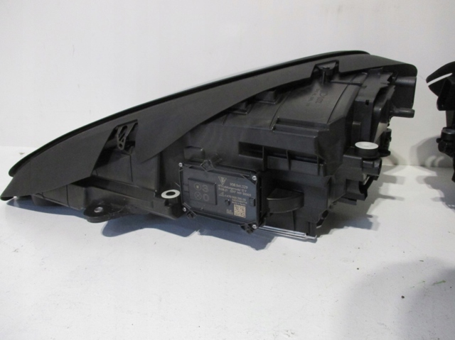 PORSCHE 95B941016F в наличии Винница