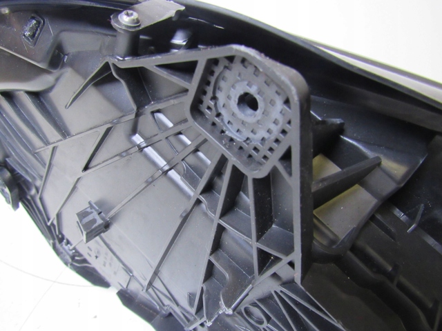 95B941031 PORSCHE купить в Кривой Рог