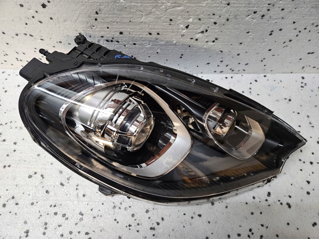 PORSCHE 95B941032CQ в наличии Черновцы