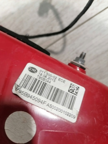 95B945094F PORSCHE Фонарь задний правый внутренний купить в Винница