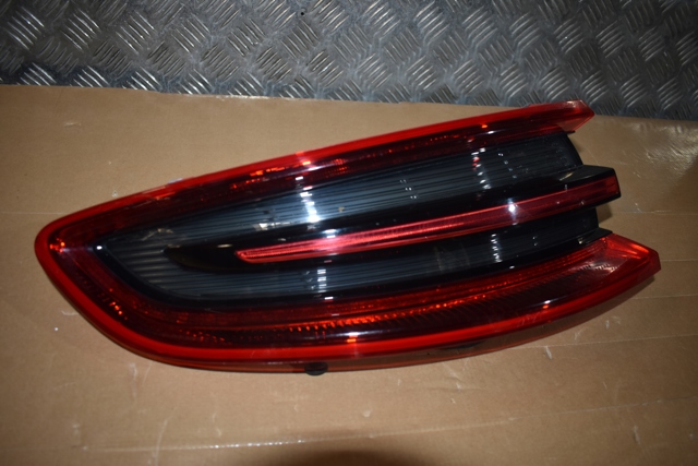 PORSCHE 95B945095N в наличии Черновцы