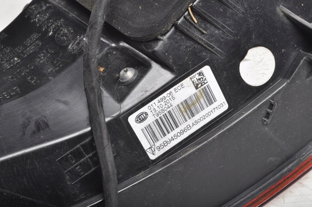 95B945096B PORSCHE Фонарь задний правый внешний купить в Тернополь