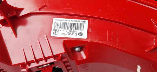 95B945096M PORSCHE Фонарь задний правый внешний купить в Винница
