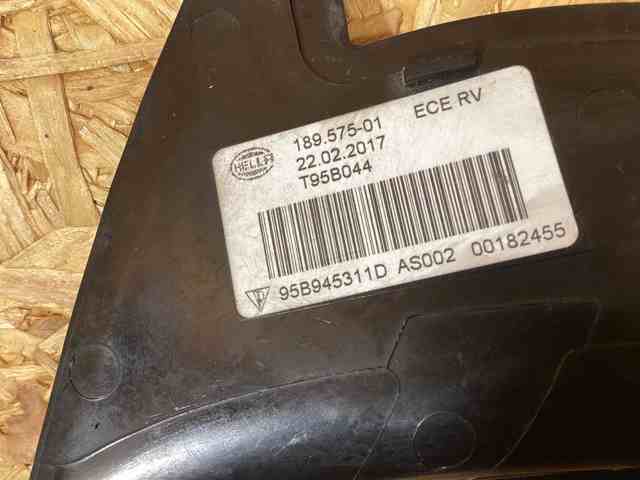 PORSCHE 95B945311D в наличии Днепр