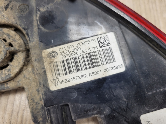 PORSCHE 95B945726Q Фонарь заднего бампера правый в наличии Днепр