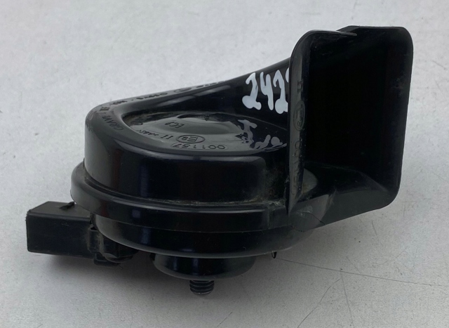 PORSCHE 95B951211K в наличии Житомир