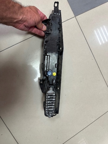 95B953041B PORSCHE Поворотник левый купить в Тернополь