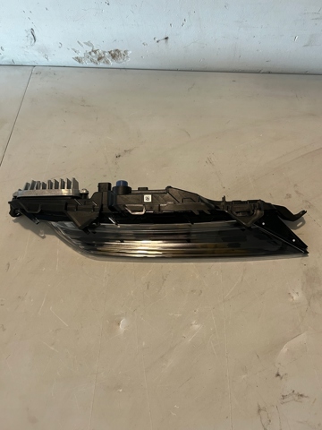 Указатель поворота правый 95B953042B PORSCHE