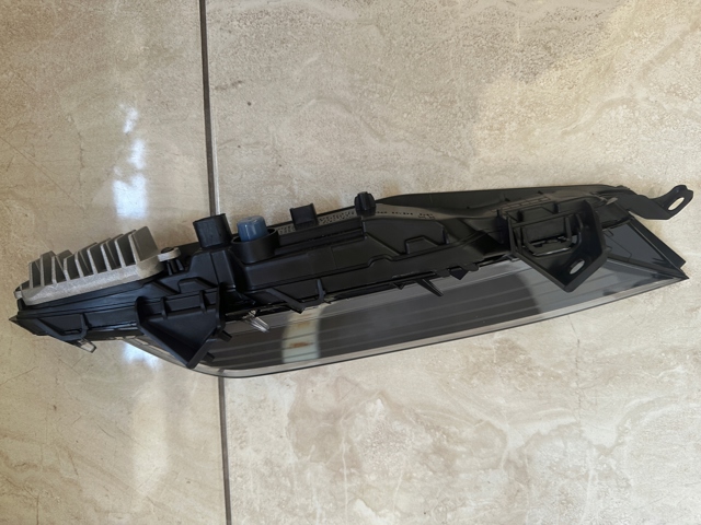 95B953042B PORSCHE Указатель поворота правый купить в Черкассы