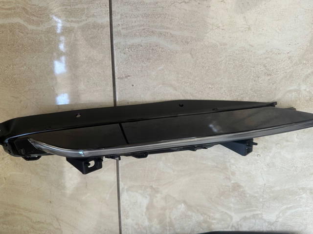 95B953042B PORSCHE Поворотник правый купить в Чернигов