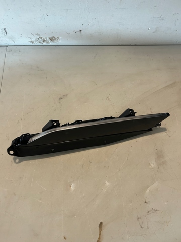 95B953042B PORSCHE Поворотник правый купить в Ирпень