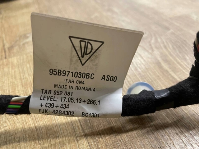 95B971030DA Porsche