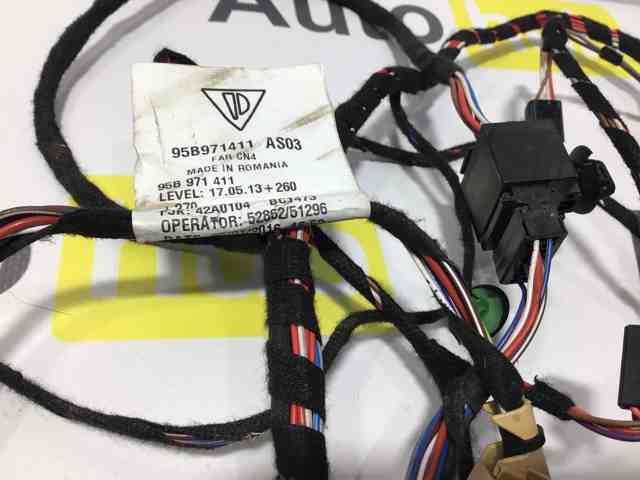 PORSCHE 95B971411 в наличии Ужгород