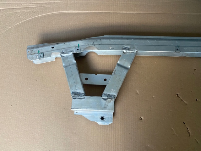 95C807617C PORSCHE Усилитель бампера переднего купить в Украина