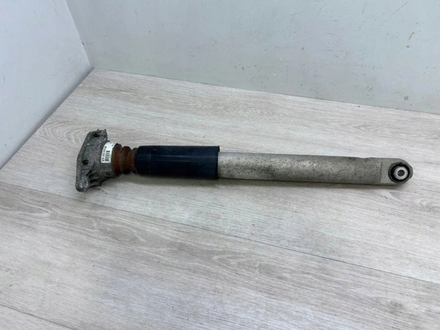 Амортизатор задней подвески 97033304105 PORSCHE