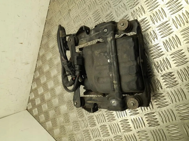 PORSCHE 97035815109 Насос пневматической системы кузова в наличии Винница