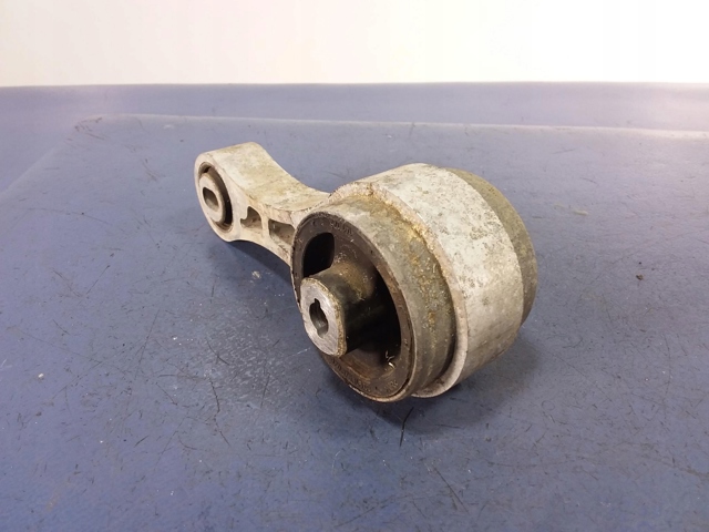 PORSCHE 97037504140 Подушка (опора) двигателя нижняя в наличии Киев