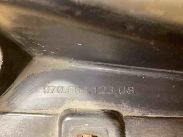 PORSCHE 97050412320 Подкрылок крыла переднего левый в наличии Ирпень