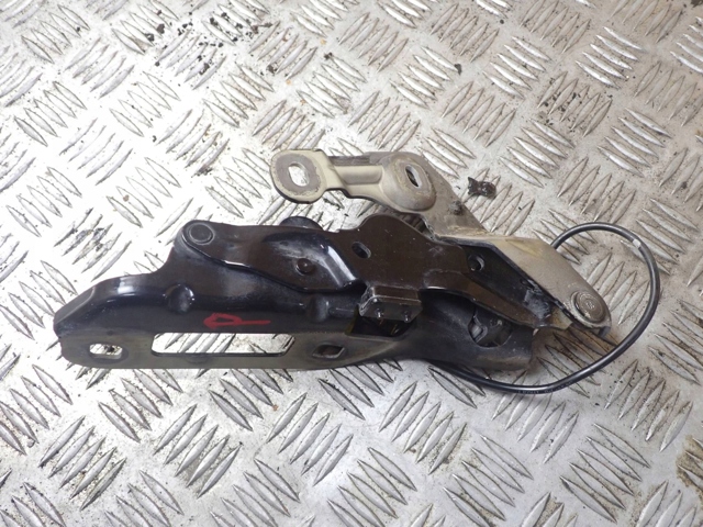 PORSCHE 97051115202 Петля крышки багажника в наличии Киев