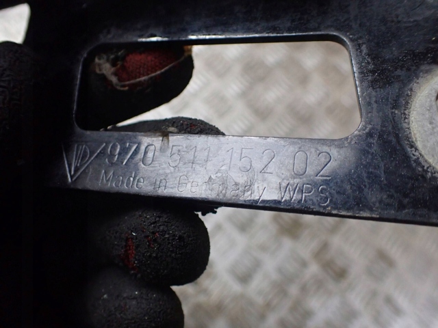 97051115202 PORSCHE Петля крышки багажника купить в Сумы