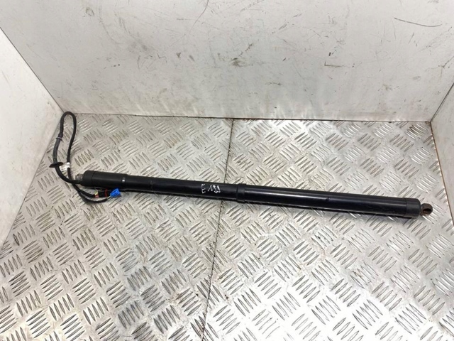 97051257304 PORSCHE Амортизатор багажника купить в Кривой Рог