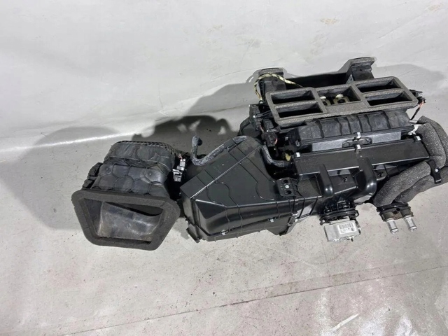 PORSCHE 97057391203 в наличии Павлоград