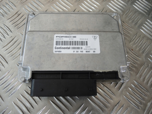 97061818105 Porsche