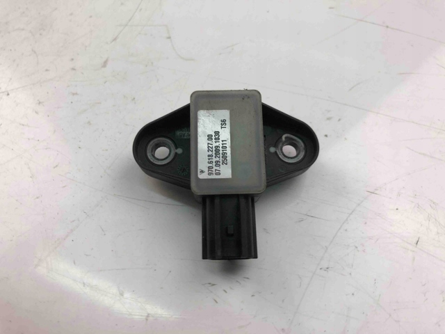 Датчик Эйрбэг передний 97061822700 PORSCHE