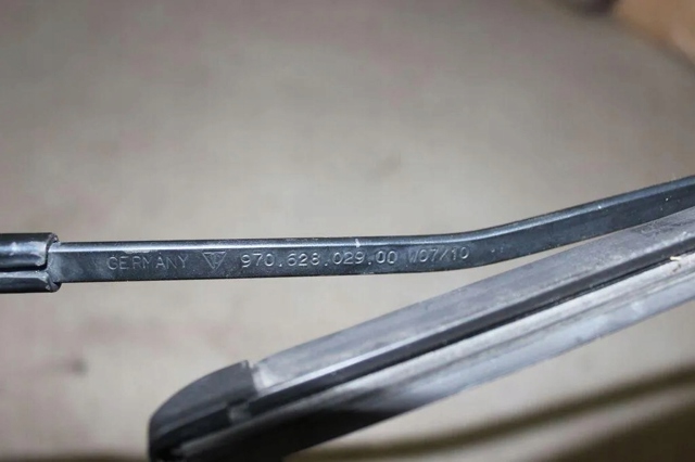 PORSCHE 97062802900 в наличии Кривой Рог