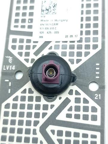 PORSCHE 971035510C Антенна в наличии Черновцы