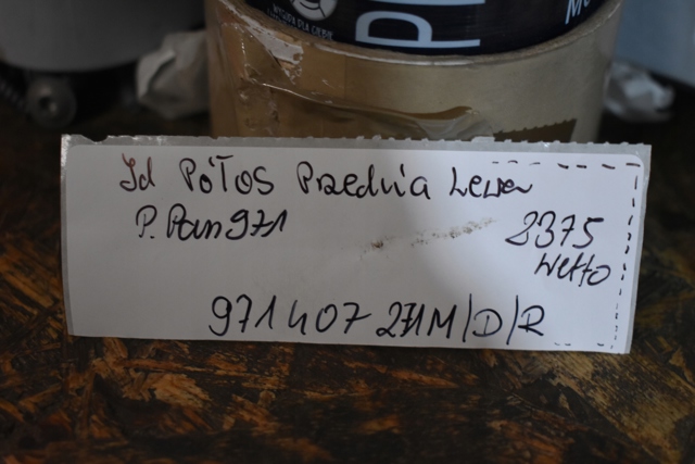 PORSCHE 971407271M Полуось (привод) передняя левая в наличии Одесса