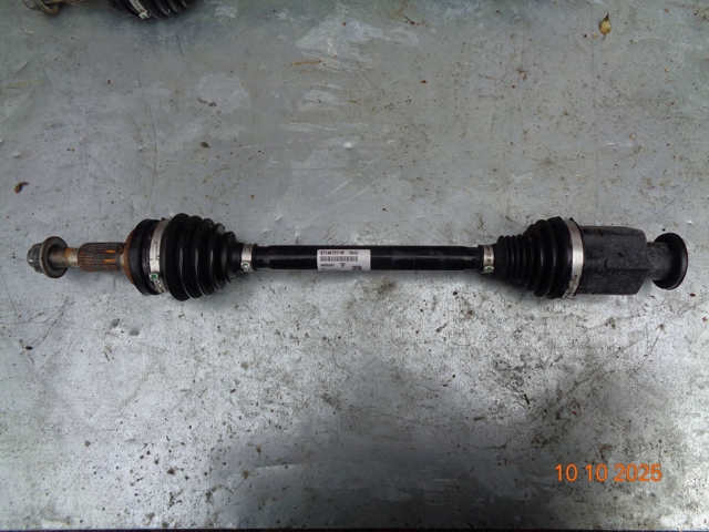 PORSCHE 971407271R Полуось (привод) передняя левая в наличии Чернигов
