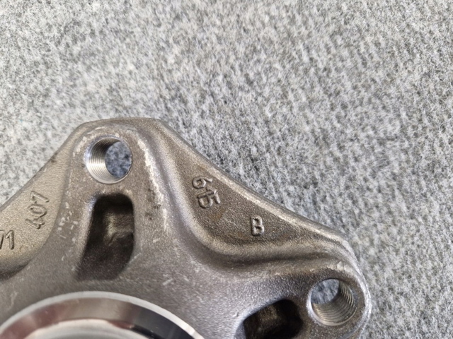 971407615B Porsche
