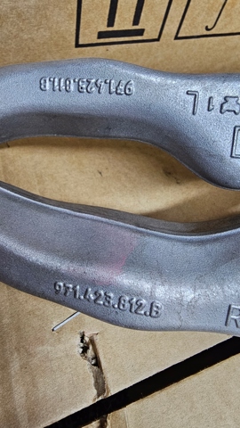PORSCHE 971423812B Рулевой наконечник в наличии Тернополь