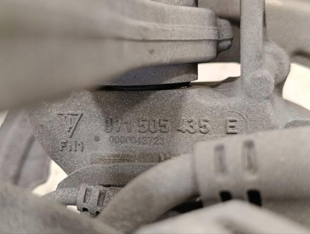 PORSCHE 971505435E Цапфа задняя левая в наличии Николаев