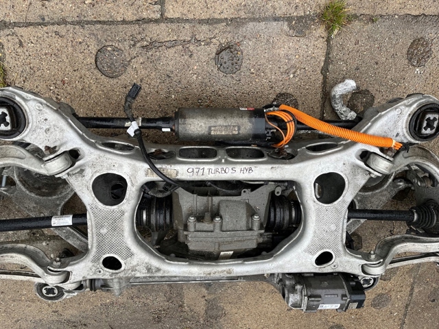 971505435F PORSCHE Цапфа задняя левая купить в Житомир