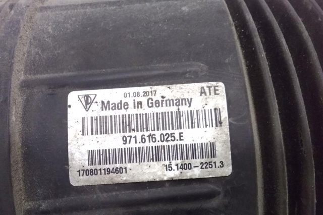 PORSCHE 971616025E Пневмоподушка (пневморессора) моста заднего в наличии Сумы