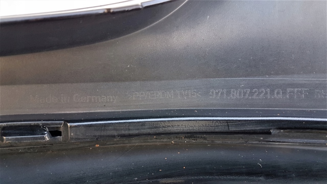 PORSCHE 971807221 Передний бампер в наличии Украина