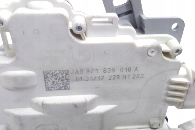 971839016A PORSCHE Замок двери задней правой купить в Хмельницкий